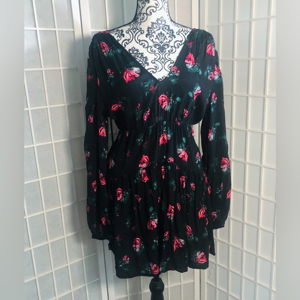 A New Day Floral Print V Neck Blouse Top / Tunic XS NWT